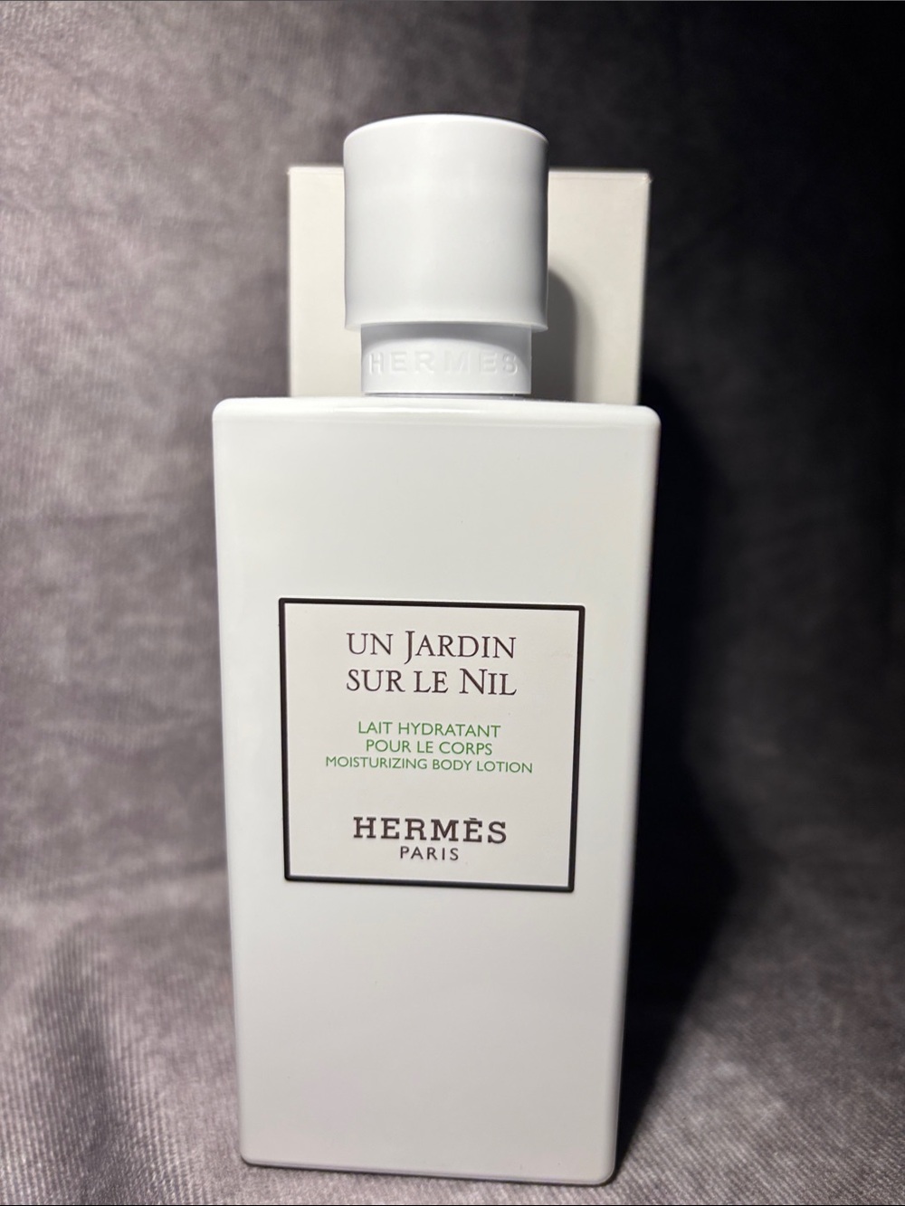 Hermes Un Jardin Sur Le Nil White Moisturizing Body Lotion